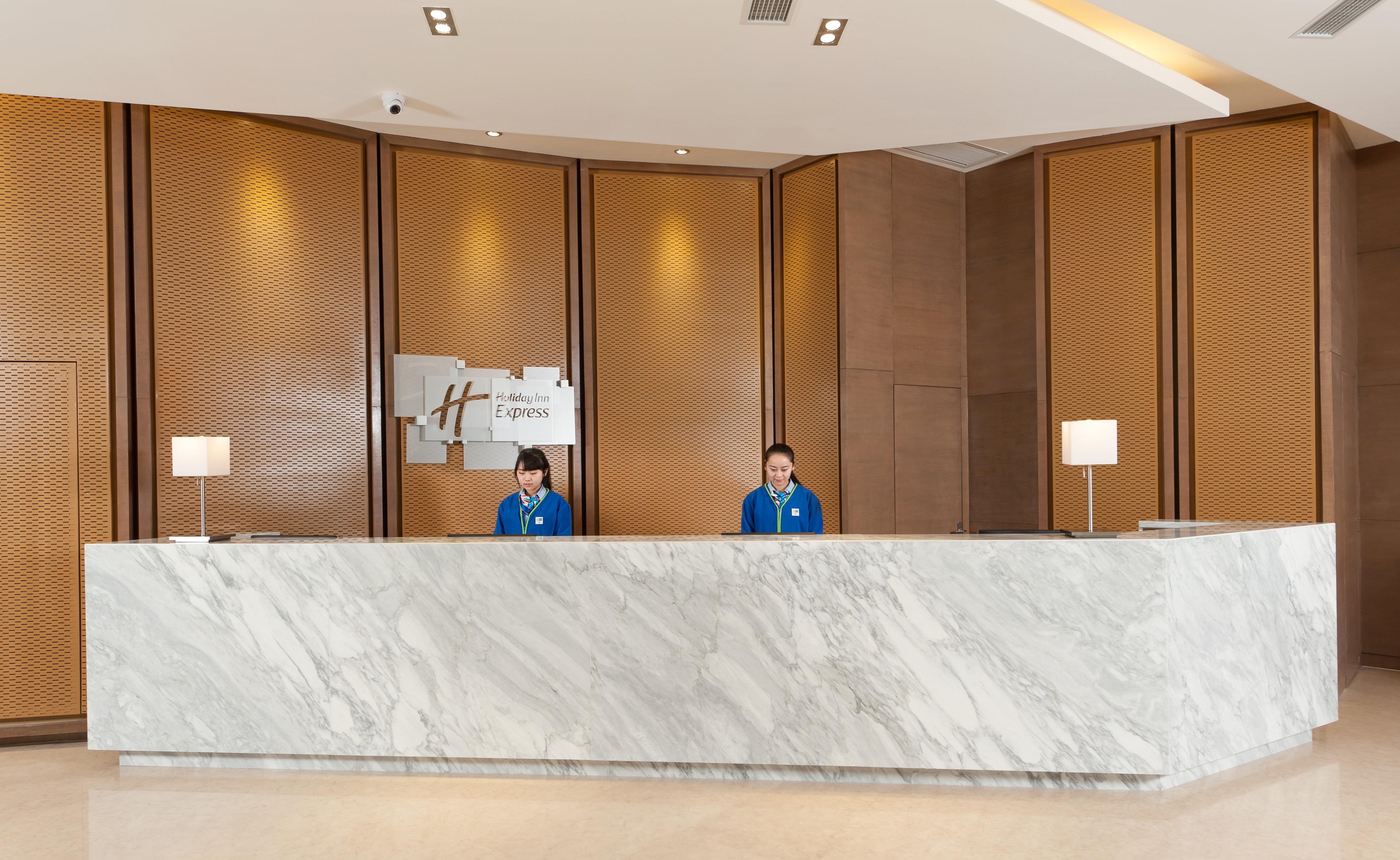 Holiday Inn Express Chengdu West Gate By Ihg Exteriér fotografie